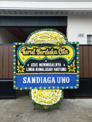 Papan Bunga Duka di Pasar Bengkulu